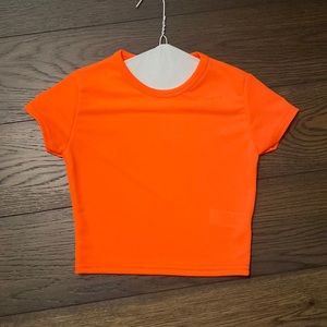 Pretty little thing cropped tee, US 2